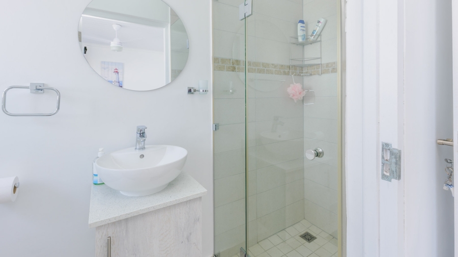 4 Bedroom Property for Sale in Oceanview Heights Western Cape